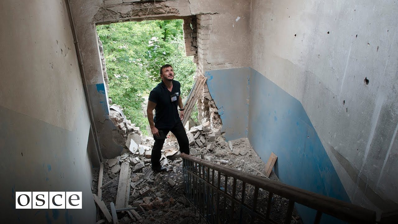 Crisis response: OSCE Monitors in Ukraine — source preview